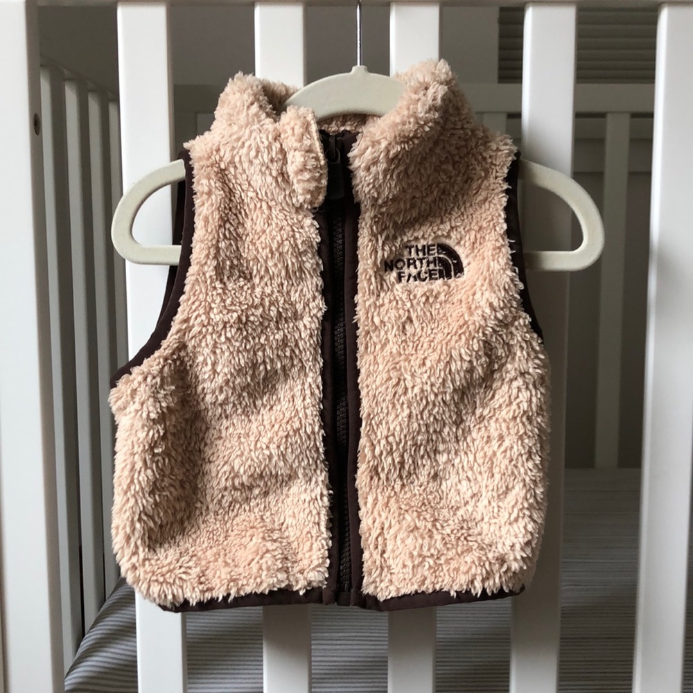 THE NORTH FACE infant fuzzy fleece vest 6-12 mos